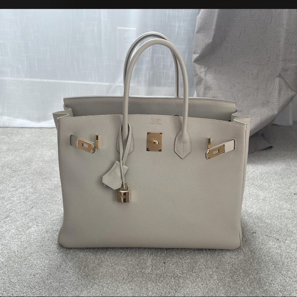 Reserved item for @juliascom